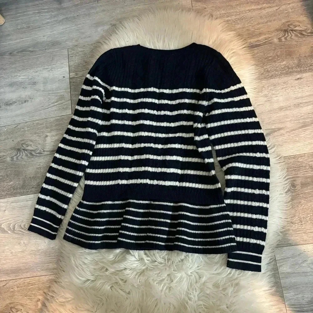 Banana Republic ITALIAN SUPERLOFT CABLE PEPLUM CREW navy blue striped sweater m - Picture 7 of 8